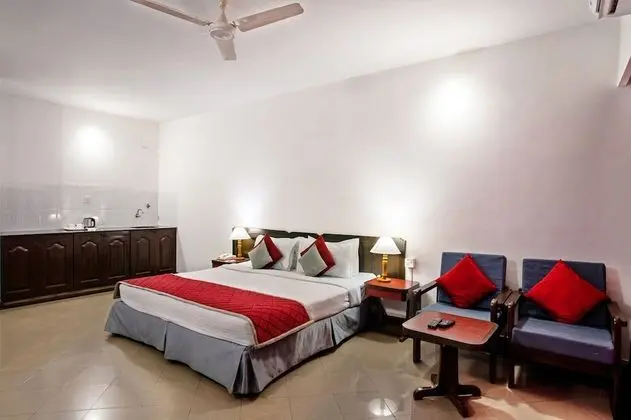 Deluxe Room Pool Facing