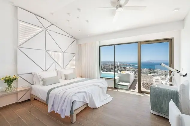 Ambassador, Private Pool, Sea View