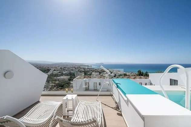 Ambassador, Private Pool, Sea View