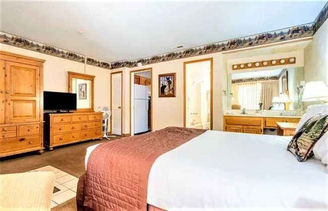 Daire, 1 Yatak Odası (2 Bath LakeView, Non-AC)