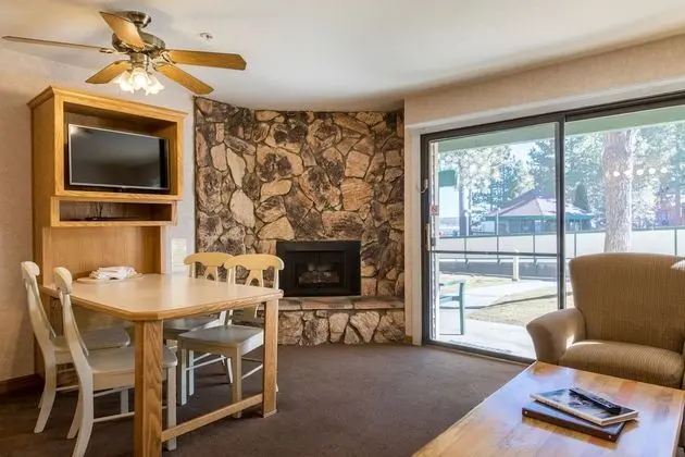 Daire, 1 Yatak Odası (2 Bath LakeView, Non-AC)