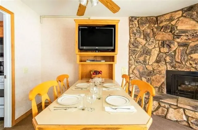 Daire, 1 Yatak Odası (2 Bath LakeView, Non-AC)