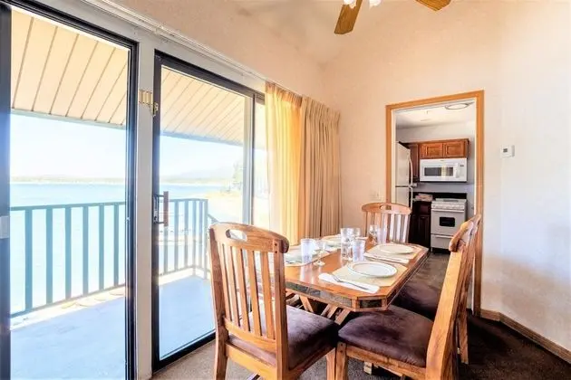 Daire, 2 Yatak Odası (Lake Front, Non-AC)