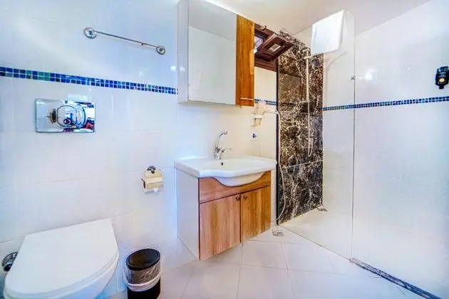Deluxe Oda, Deniz Manzaralı, Balkon veya Teraslı