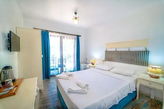 Deluxe Oda, Deniz ve Bahçe Manzaralı