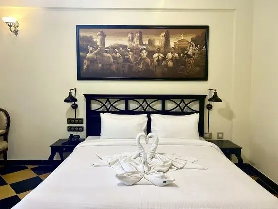 Deluxe Tek Büyük Yataklı Oda