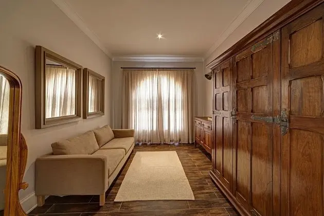 Luxury Tek Büyük Yataklı Oda