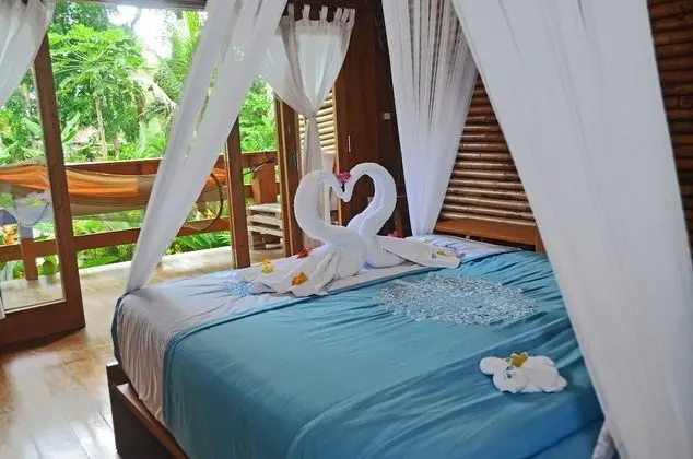Deluxe Bungalov, 1 Büyük (Queen) Boy Yatak, Bahçe Manzaralı