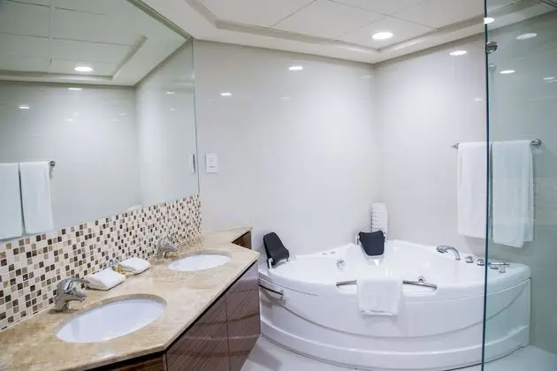 Çatı Katı Süiti (Penthouse), 3 Yatak Odası, Kişiye Özel Havuzlu, Şehir Manzaralı (Amiri)