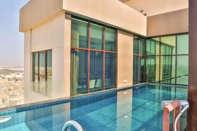 Royal Çatı Katı Süiti (Penthouse), 4 Yatak Odası, Kişiye Özel Havuzlu, Deniz Manzaralı
