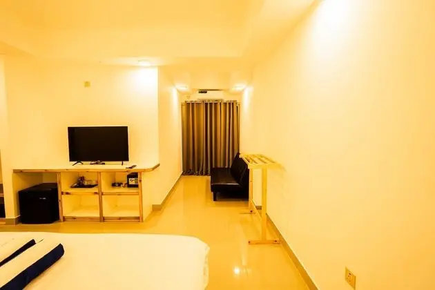 Deluxe Tek Büyük Yataklı Oda (with Island View)