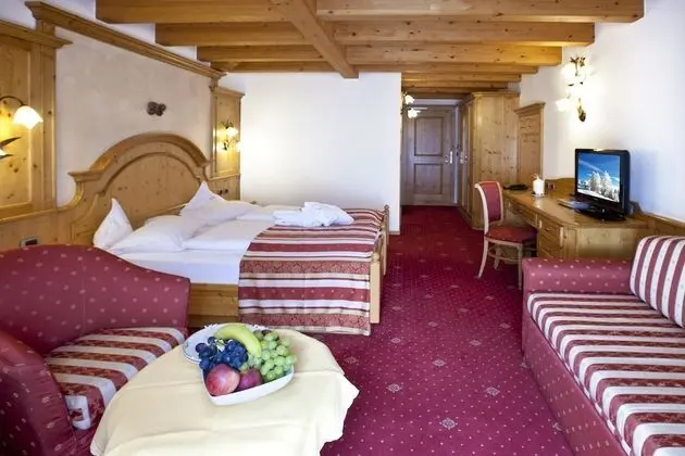 Junior Süit, Balkon, Dağ Manzaralı