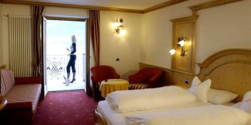 Junior Süit, Balkon, Dağ Manzaralı