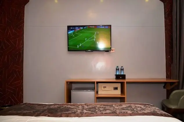 Standard Tek Büyük Yataklı Oda