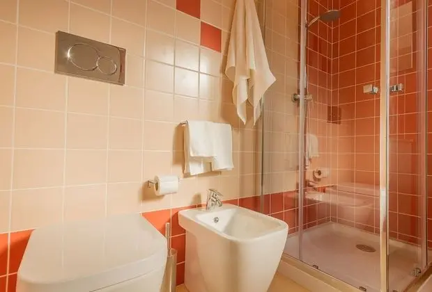 Tek Büyük Yataklı Oda, Teras, Şehir Manzaralı