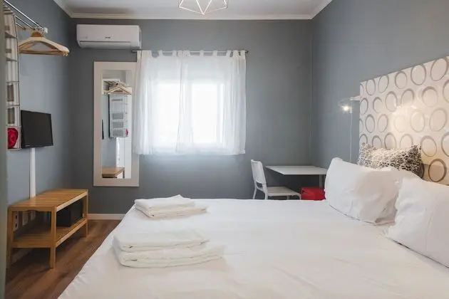Comfort Tek Büyük veya İki Ayrı Yataklı Oda