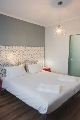 Comfort Tek Büyük veya İki Ayrı Yataklı Oda