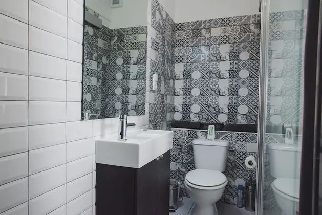 Comfort Tek Büyük veya İki Ayrı Yataklı Oda