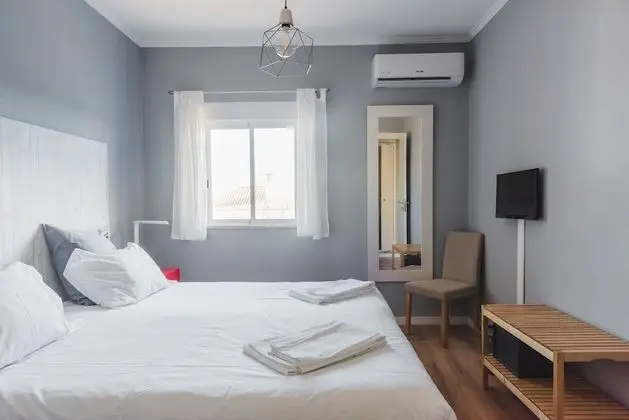 Panoramic Tek Büyük veya İki Ayrı Yataklı Oda