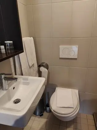Basic Tek Büyük veya İki Ayrı Yataklı Oda
