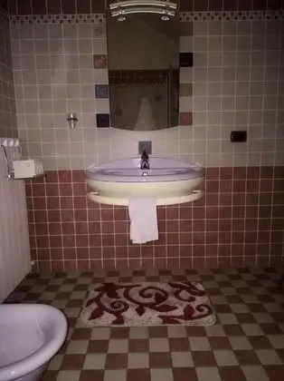 Traditional Tek Büyük Yataklı Oda, Özel Banyo, Bahçe Manzaralı