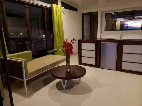 Luxury Bungalov, 1 En Büyük (King) Boy Yatak, Sigara İçilmez, Göl Manzaralı