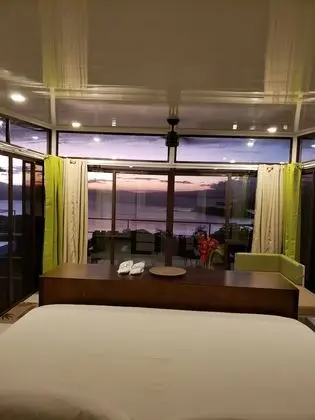 Luxury Bungalov, 1 En Büyük (King) Boy Yatak, Sigara İçilmez, Göl Manzaralı