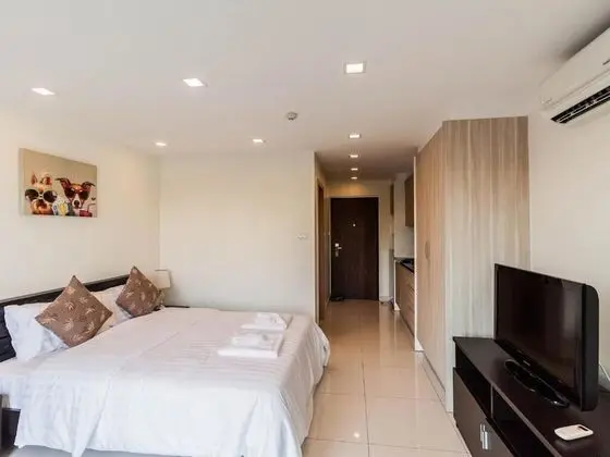 Studio Room