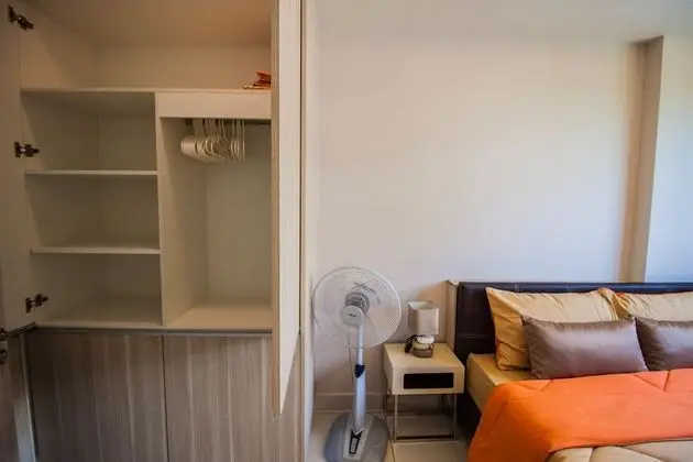 One Bedroom Apartment