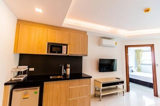 1 Bedroom Apartment