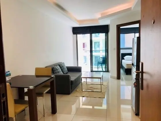1 Bedroom Apartment