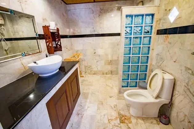 Family Pool Suite