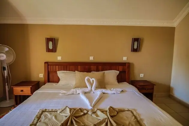 Comfort Tek Büyük Yataklı Oda