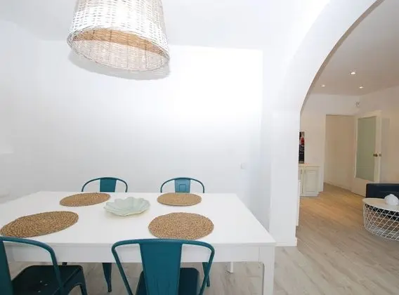Apart Daire, Birden Çok Yatak, Sigara İçilmez