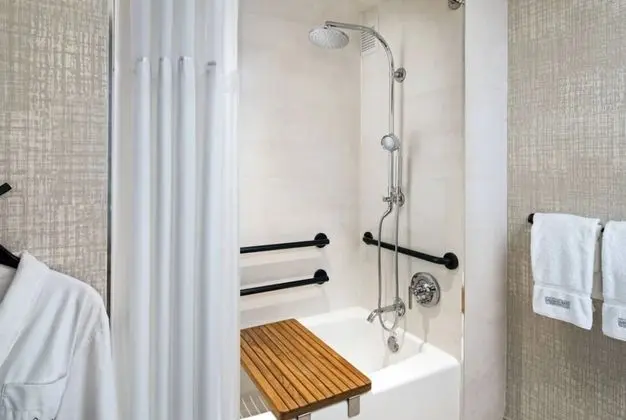 Oda, 1 En Büyük (King) Boy Yatak, Resort Manzaralı (Hearing Accessible)