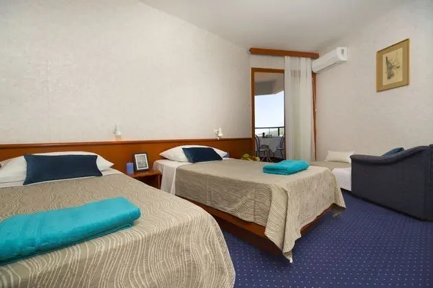 Comfort Tek Büyük Yataklı Oda, Balkon (AC)