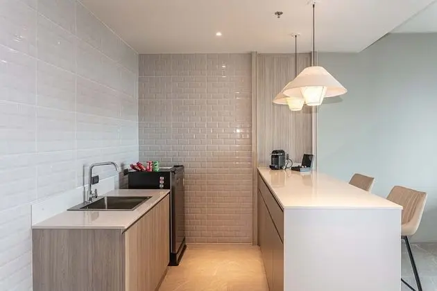 Breeze Executive Suite