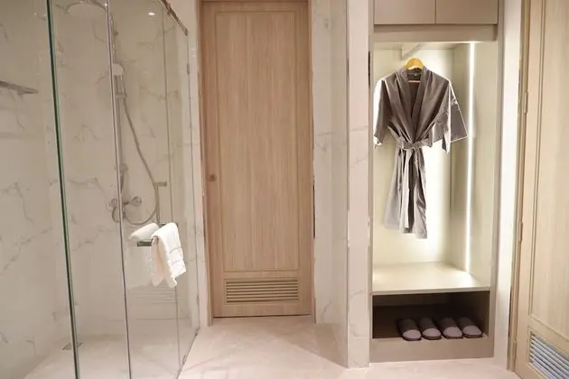 Breeze Executive Suite