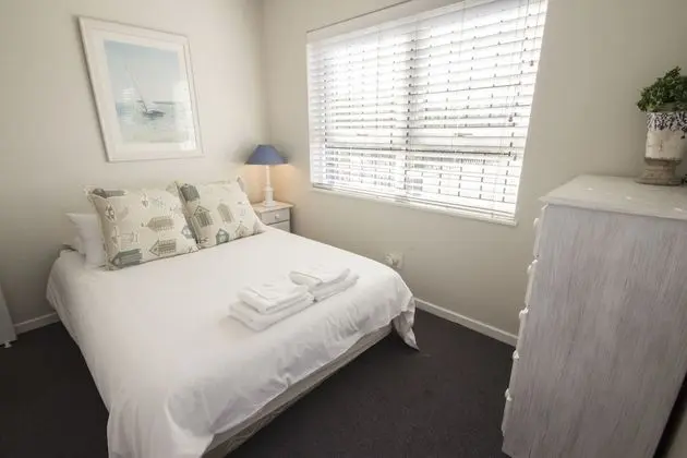 Self Catering Apartment - Middle Fl