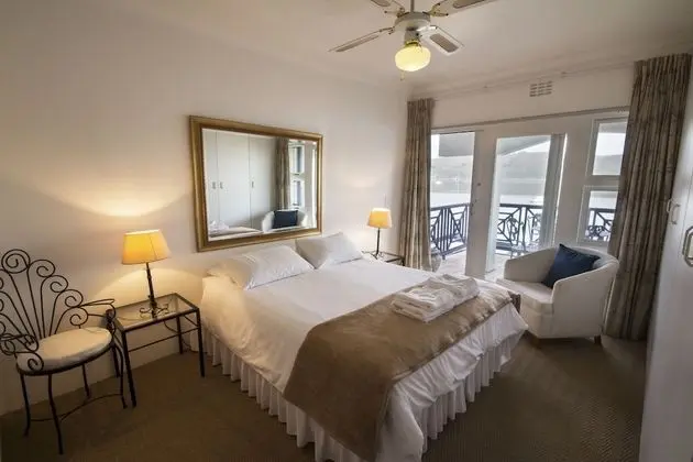 Self Catering Apartment - Top Fl.