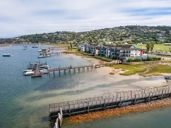 Self Catering Apartment - Top Fl.