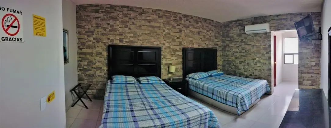 Tek Büyük Yataklı Oda, 2 Çift Kişilik Yatak