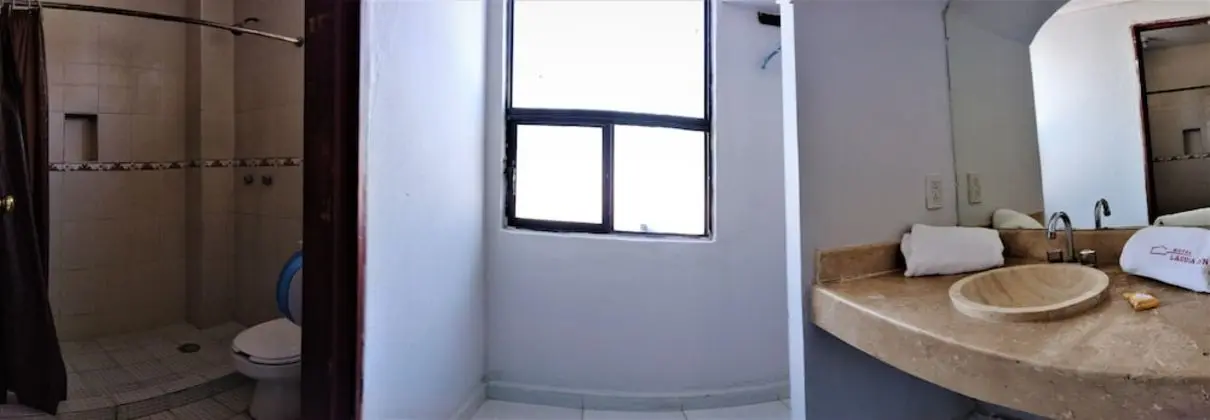 Tek Büyük Yataklı Oda, 2 Çift Kişilik Yatak