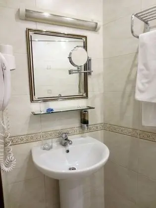 Standard Tek Büyük Yataklı Oda