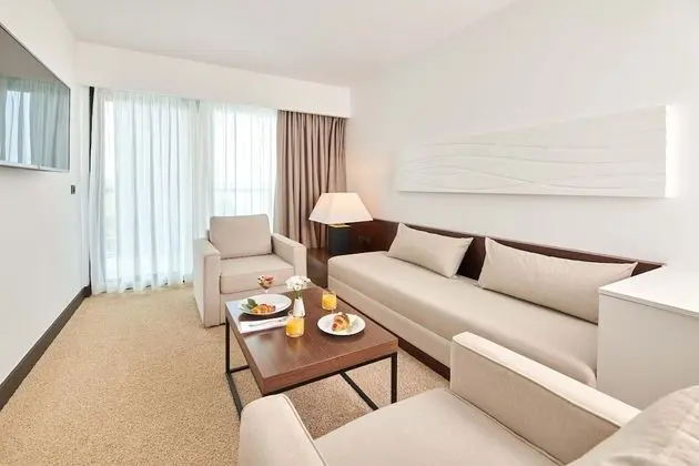 Süit, Balkon, Park Manzaralı