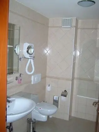 Comfort Tek Büyük veya İki Ayrı Yataklı Oda, 1 Yatak Odası, Sigara İçilmez (with Twin Bed)