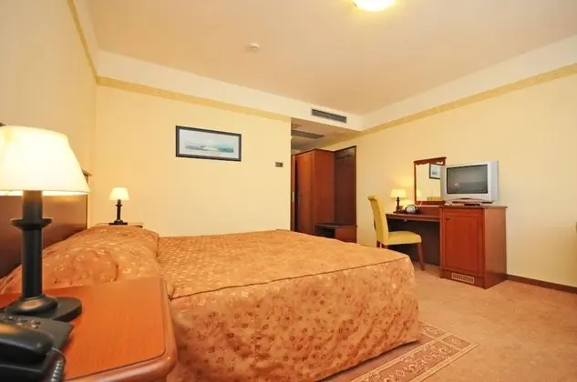 Comfort Tek Büyük Yataklı Oda, 1 Büyük (Queen) Boy Yatak, Sigara İçilmez (with King Bed)