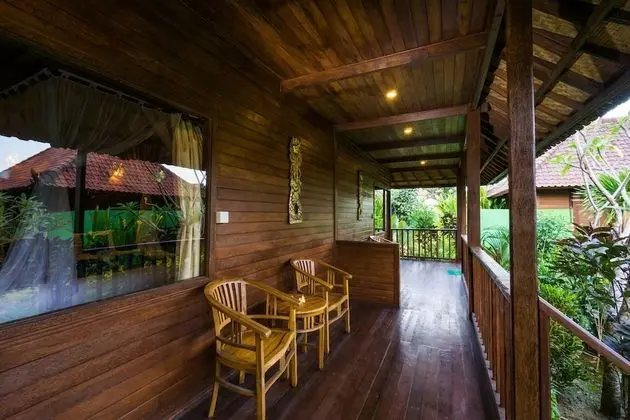 Bungalov, Bahçe Manzaralı