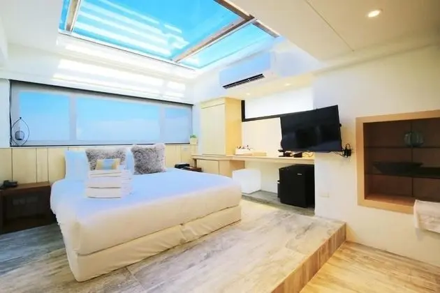Panoramic Tek Büyük Yataklı Oda, 1 Yatak Odası, Koy Manzaralı, Denize Bakan