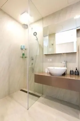 Romantic Tek Büyük Yataklı Oda, 1 Yatak Odası, Koy Manzaralı, Denize Bakan